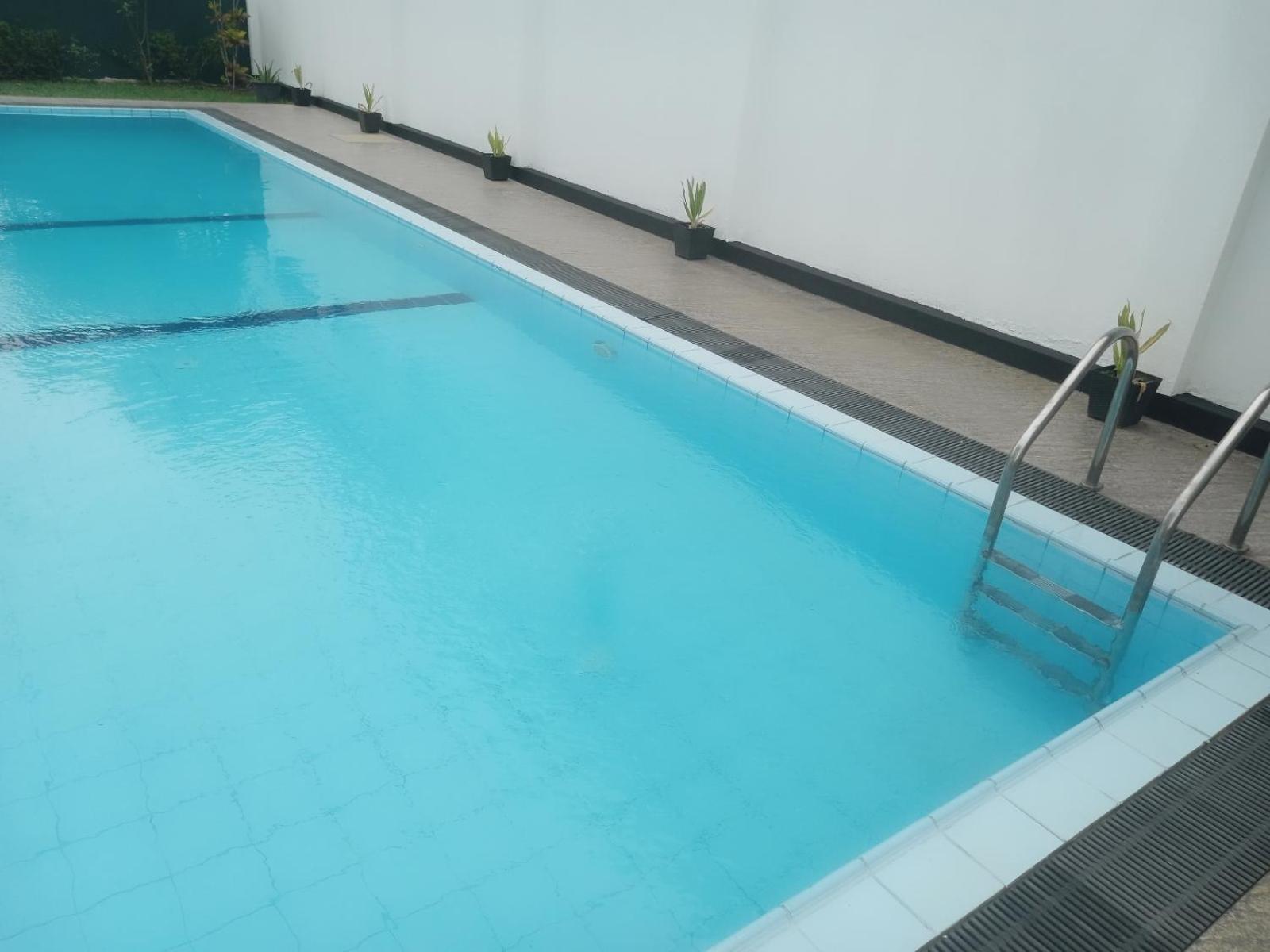 Blue Spring Hotel Wadduwa Buitenkant foto